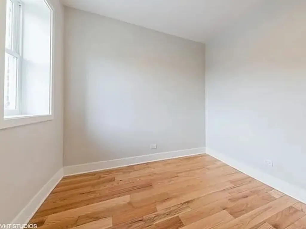 2370 North Elston Court Chicago IL 60614