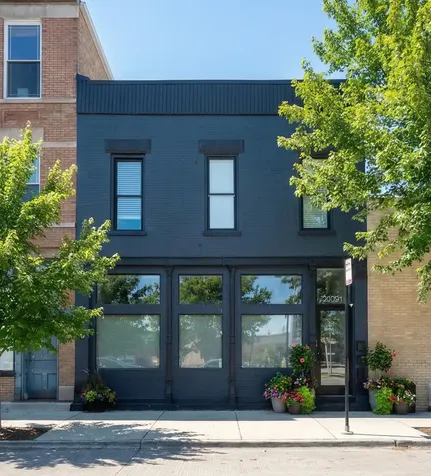 2370 North Elston Court Chicago IL 60614