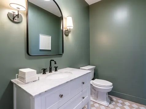 2370 North Elston Court Chicago IL 60614