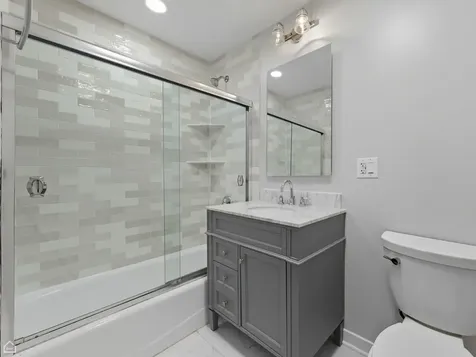 2370 North Elston Court Chicago IL 60614