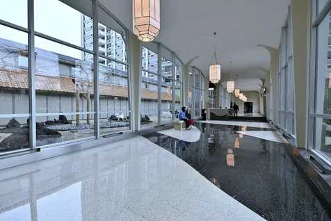 4250 North Marine Drive Chicago IL 60613