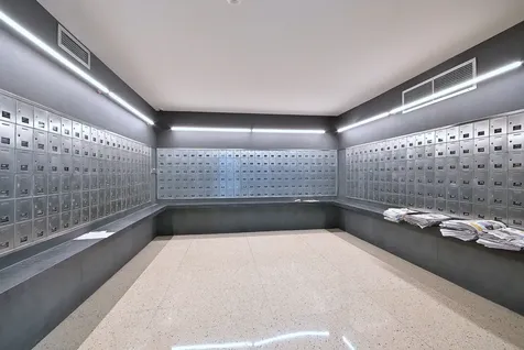 4250 North Marine Drive Chicago IL 60613
