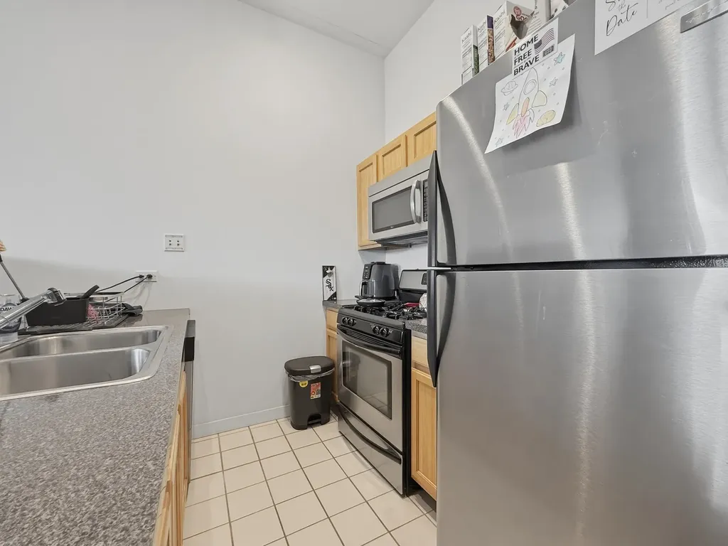 4015 North Milwaukee Avenue Chicago IL 60641