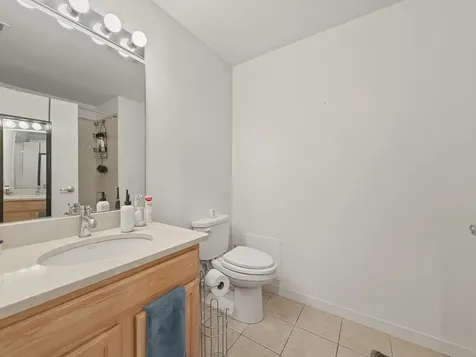 4015 North Milwaukee Avenue Chicago IL 60641