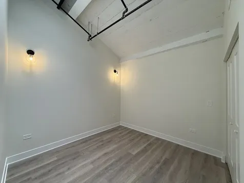 1453 Maple Avenue Evanston IL 60201