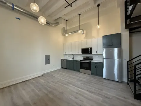 1453 Maple Avenue Evanston IL 60201
