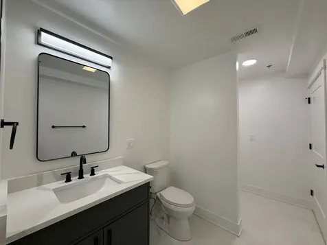 1453 Maple Avenue Evanston IL 60201