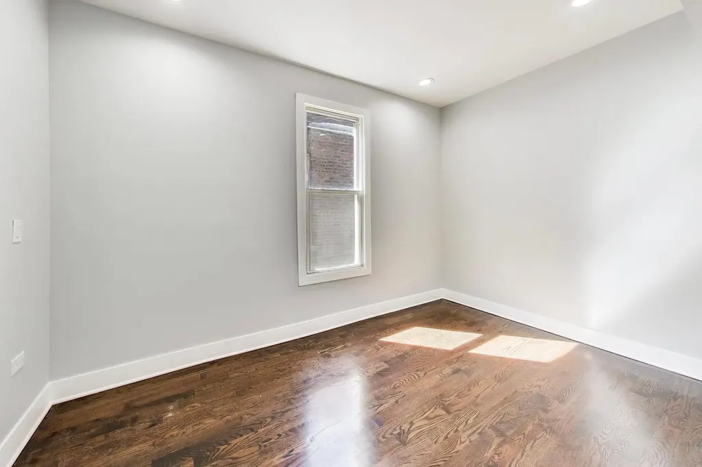 4318 West Cullerton Street Chicago IL 60623