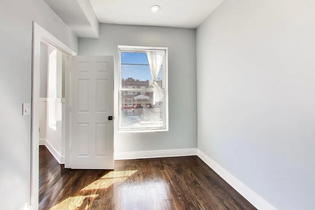 4318 West Cullerton Street Chicago IL 60623