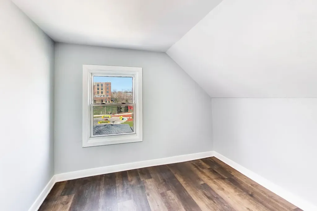 4318 West Cullerton Street Chicago IL 60623