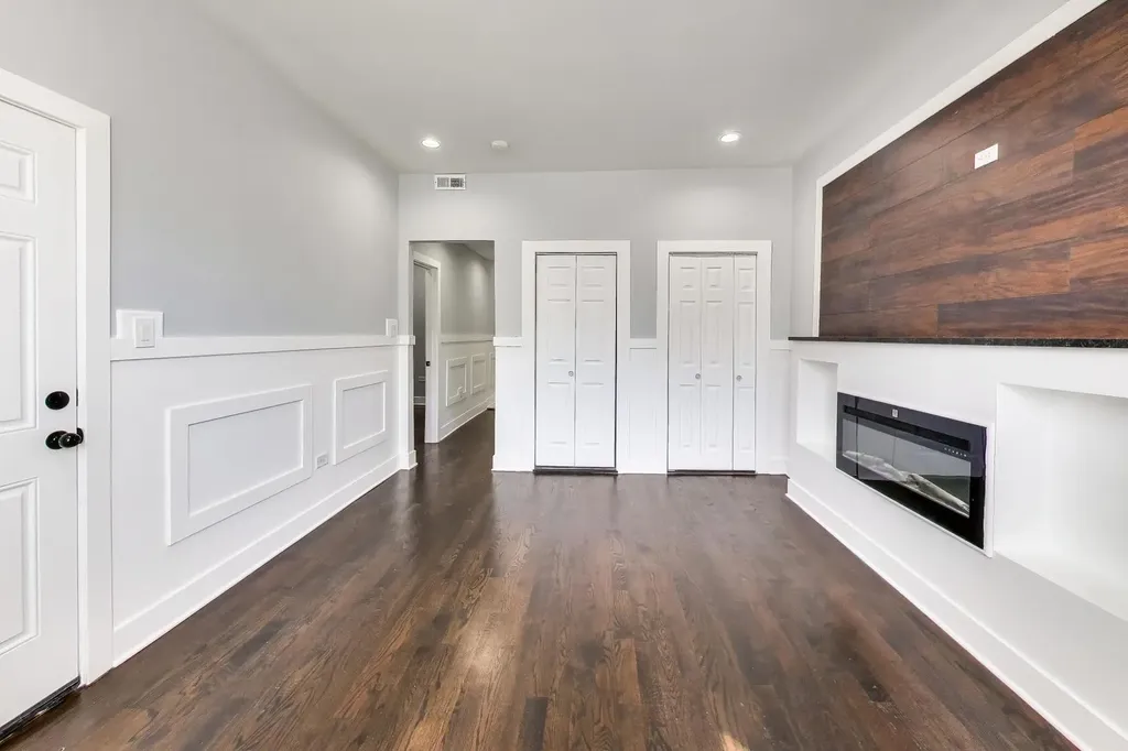 4318 West Cullerton Street Chicago IL 60623