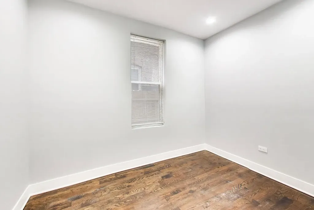 4318 West Cullerton Street Chicago IL 60623
