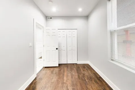 4318 West Cullerton Street Chicago IL 60623