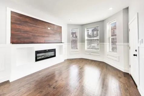 4318 West Cullerton Street Chicago IL 60623