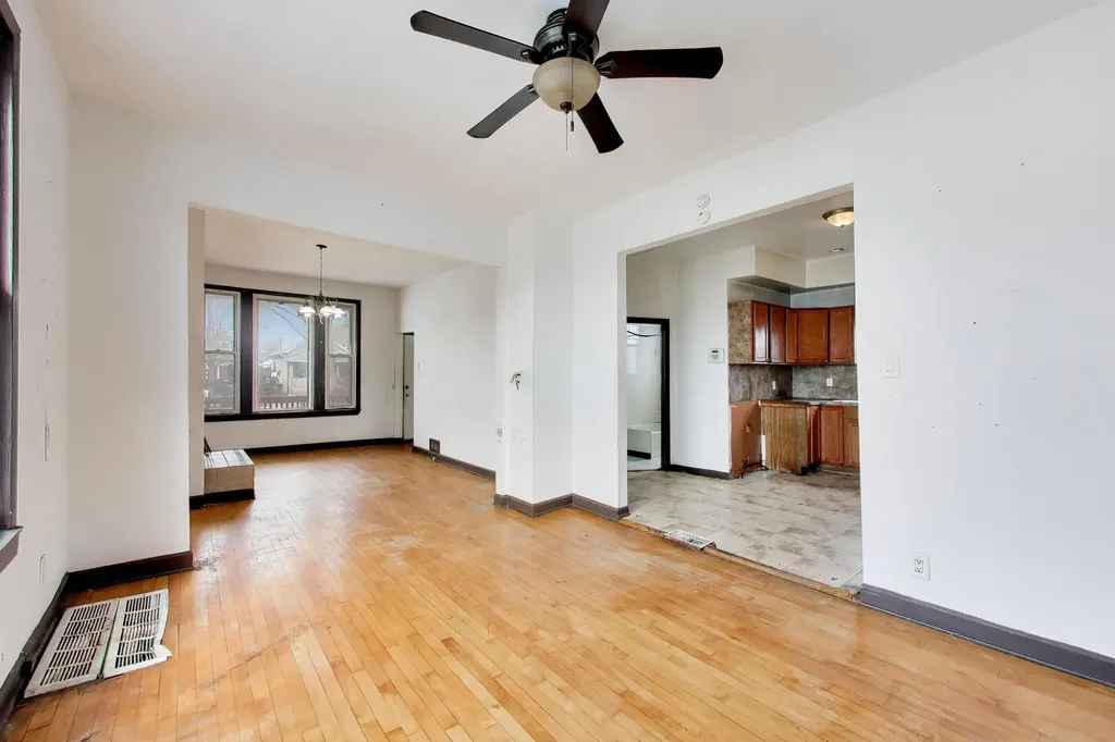 1649 North Latrobe Avenue Chicago IL 60639