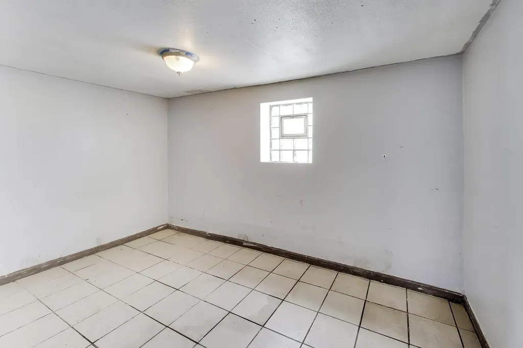 1649 North Latrobe Avenue Chicago IL 60639