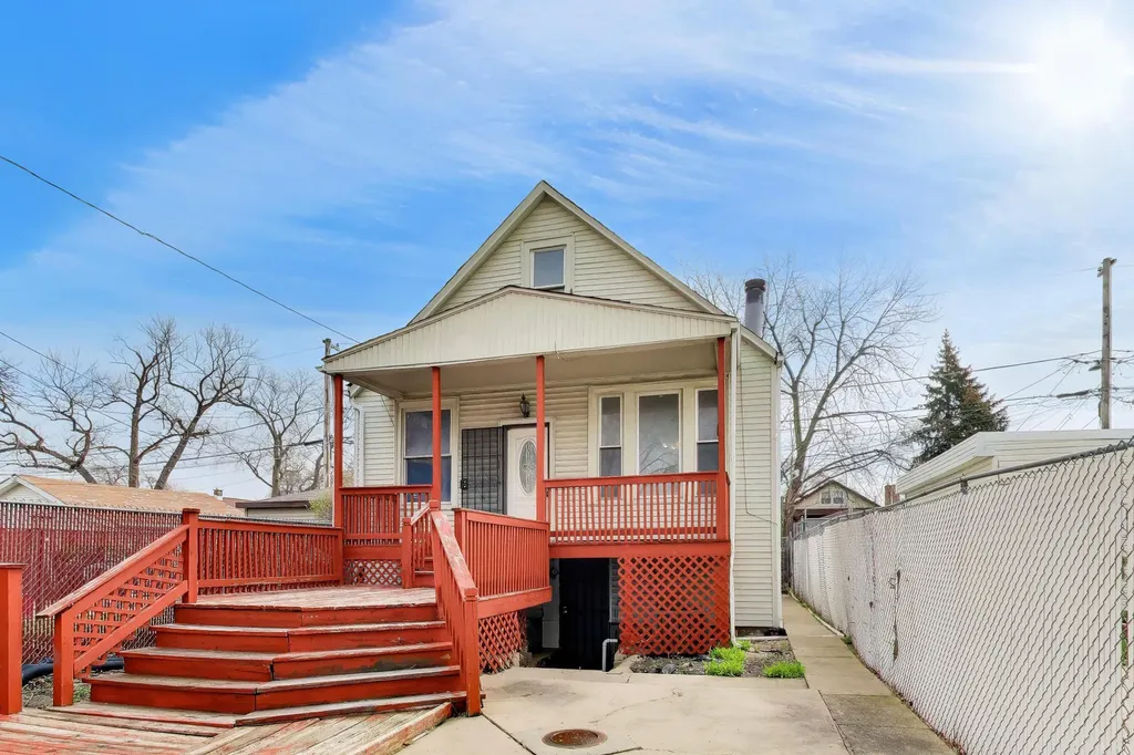 1649 North Latrobe Avenue Chicago IL 60639