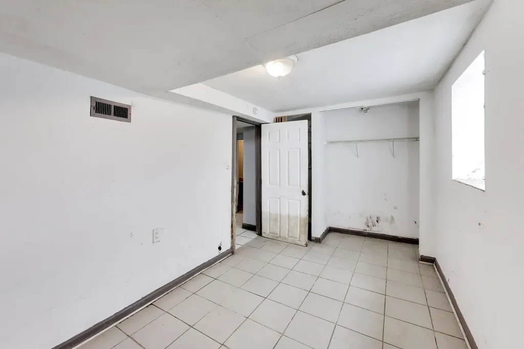 1649 North Latrobe Avenue Chicago IL 60639