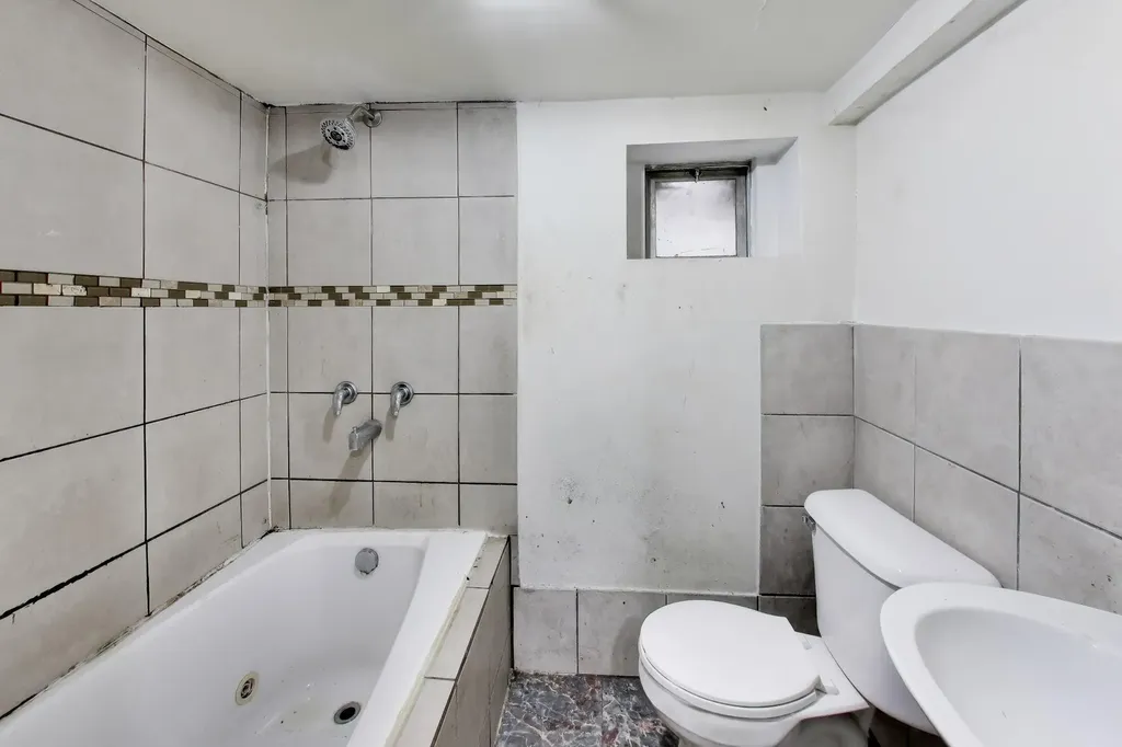 1649 North Latrobe Avenue Chicago IL 60639
