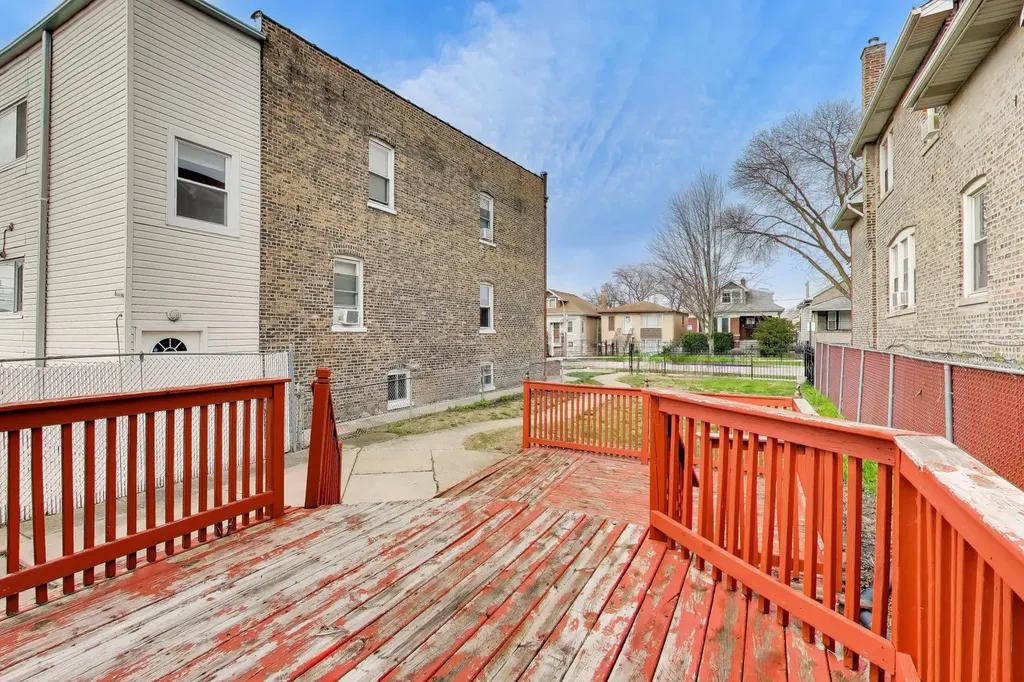 1649 North Latrobe Avenue Chicago IL 60639