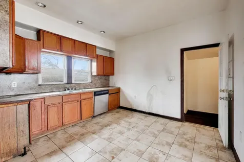 1649 North Latrobe Avenue Chicago IL 60639