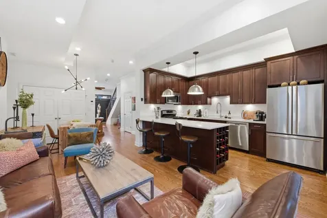 1610 West Ohio Street Chicago IL 60622