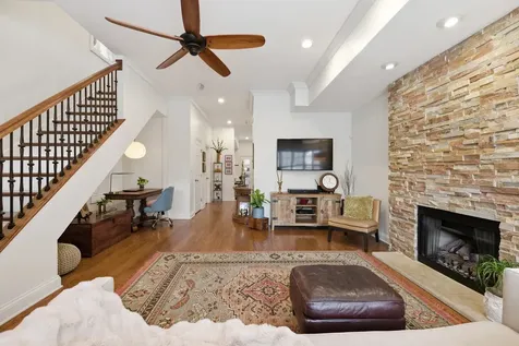 1610 West Ohio Street Chicago IL 60622