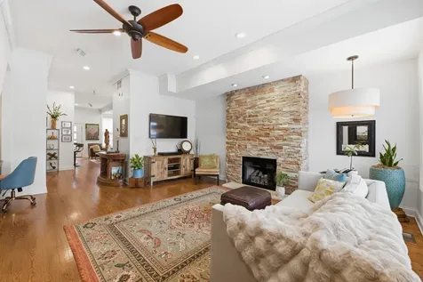 1610 West Ohio Street Chicago IL 60622