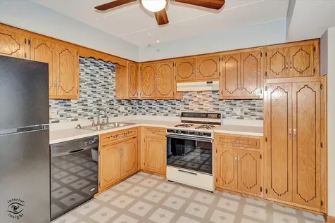 10538 Central Avenue Chicago Ridge IL 60415