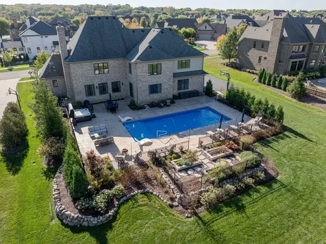 39W364 Longmeadow Lane St. Charles IL 60175