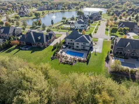 39W364 Longmeadow Lane St. Charles IL 60175