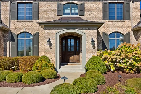 39W364 Longmeadow Lane St. Charles IL 60175