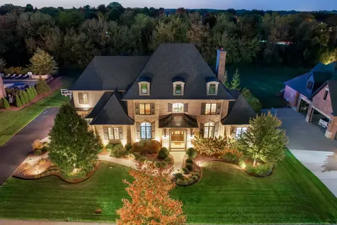 39W364 Longmeadow Lane St. Charles IL 60175