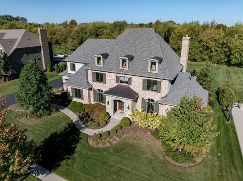 39W364 Longmeadow Lane St. Charles IL 60175