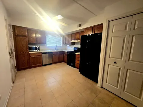 7867 North Caldwell Avenue Niles IL 60714
