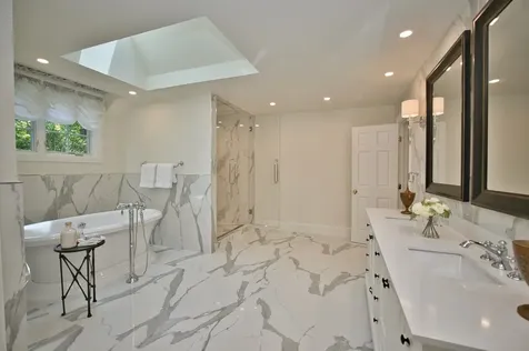 560 Jacqulyn Lane Lake Forest IL 60045