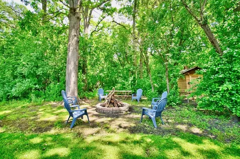 560 Jacqulyn Lane Lake Forest IL 60045