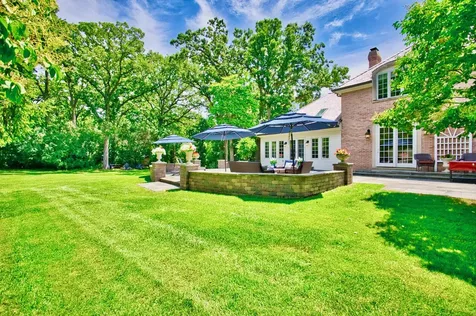560 Jacqulyn Lane Lake Forest IL 60045