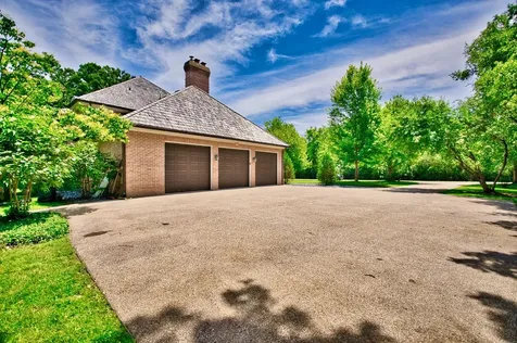 560 Jacqulyn Lane Lake Forest IL 60045