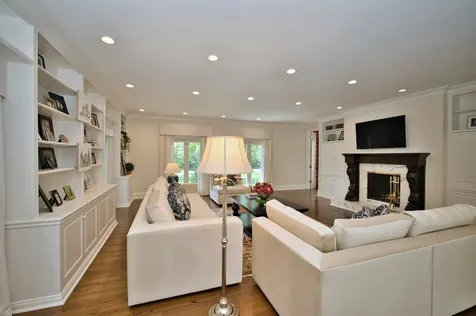 560 Jacqulyn Lane Lake Forest IL 60045