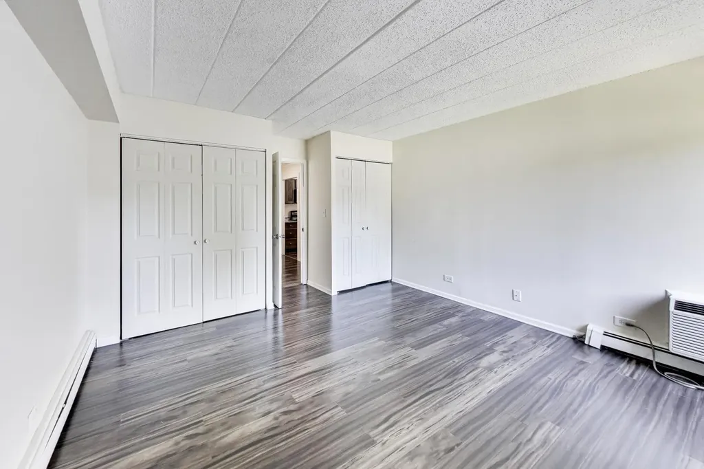 1056 North Mill Street Naperville IL 60563