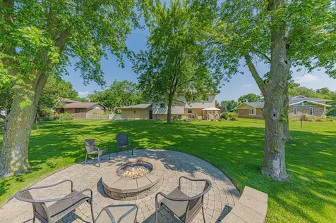 220 Pfaff Drive Frankfort IL 60423