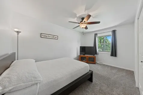 220 Pfaff Drive Frankfort IL 60423