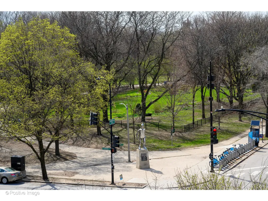 540 West Webster Avenue Chicago IL 60614