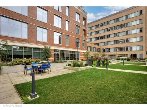 540 West Webster Avenue Chicago IL 60614