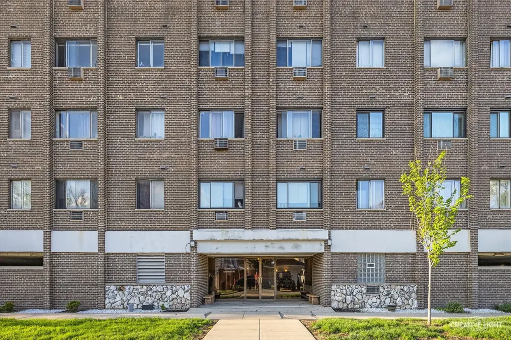 7650 West Altgeld Street Elmwood Park IL 60707