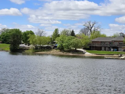 1955 North Stillwater Road Arlington Heights IL 60004