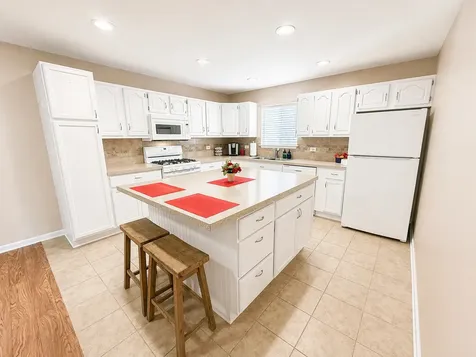 516-520 Stilson Street Earlville IL 60518