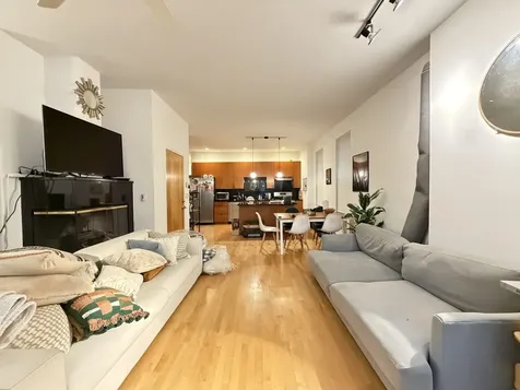 1407 North Wicker Park Avenue Chicago IL 60622