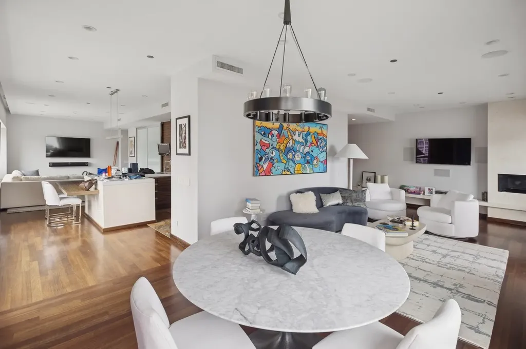 800 North Michigan Avenue Chicago IL 60611
